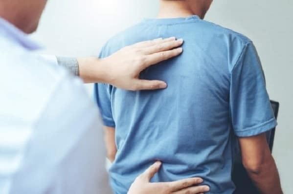 آیا انجام کایروپراکتیک برای درمان سردرد، کمر درد و گردن درد ایمن است؟