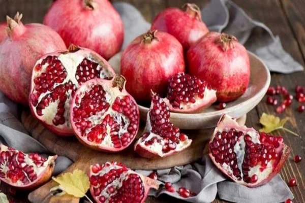 انار سه برابر چای سبز آنتی اکسیدان دارد