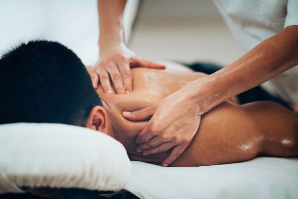 نکاتی که در استفاده از ماساژ درمانی باید در نظر گرفت؟